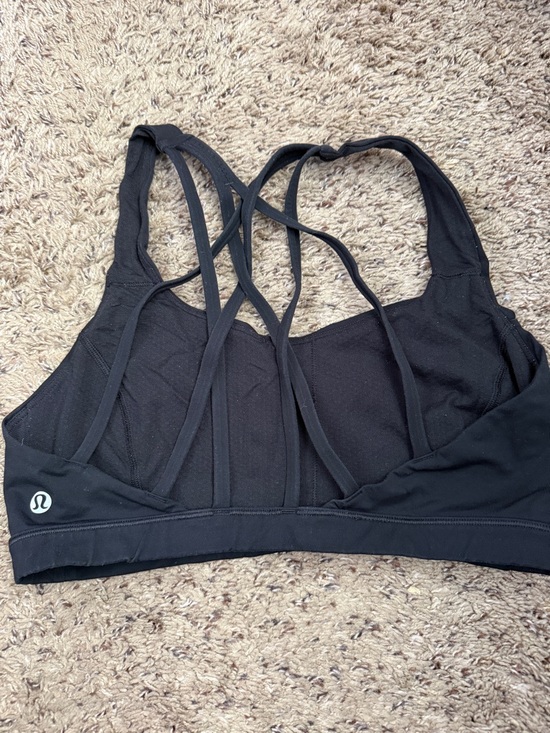 Lululemon Women’s Black Energy Bra Size 8 - Picture 5 of 7